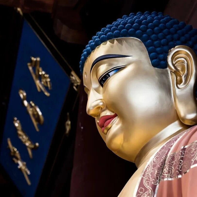 绕佛应该向左走还是向右走?