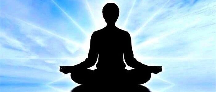 打坐的过程中,腰部一直要保持挺直吗?