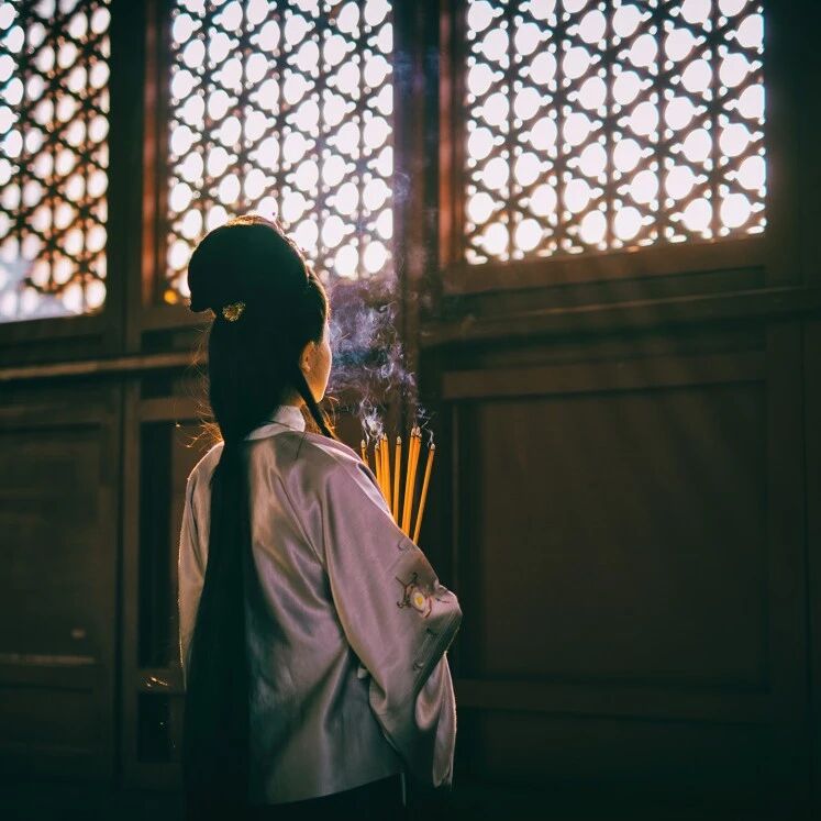 闾山法师:积德虽无人见,行善自有天知!