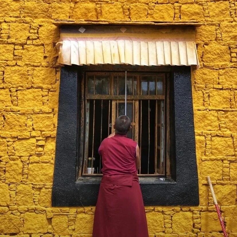 佛以这种方式避免我们堕落恶趣,为我们紧紧关闭了恶趣之门