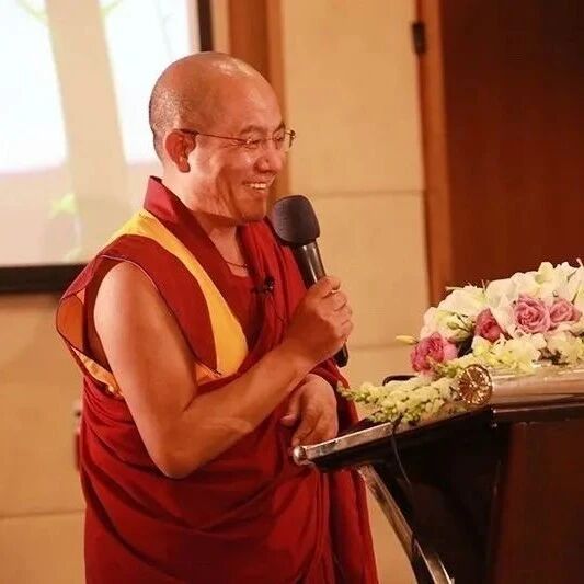 索达吉堪布:随意评价或传播一件事情,是非常危险的!