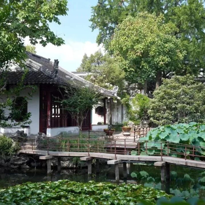 “我们出家人不近女色,特别是年轻貌美的女子,那是很危险的”